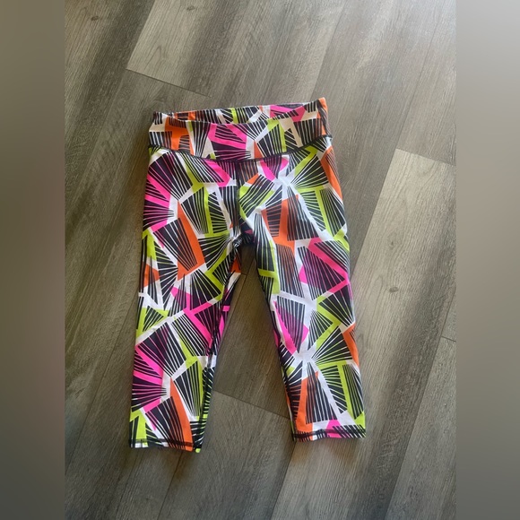 Fabletics Colorful Geometric Crop Leggings - Picture 1 of 4